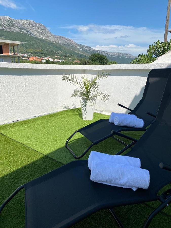 Apartment Milena Kastela Mit Whirlpool Exteriör bild